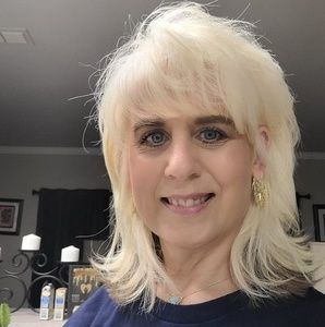 Meet your Posher, Gwen